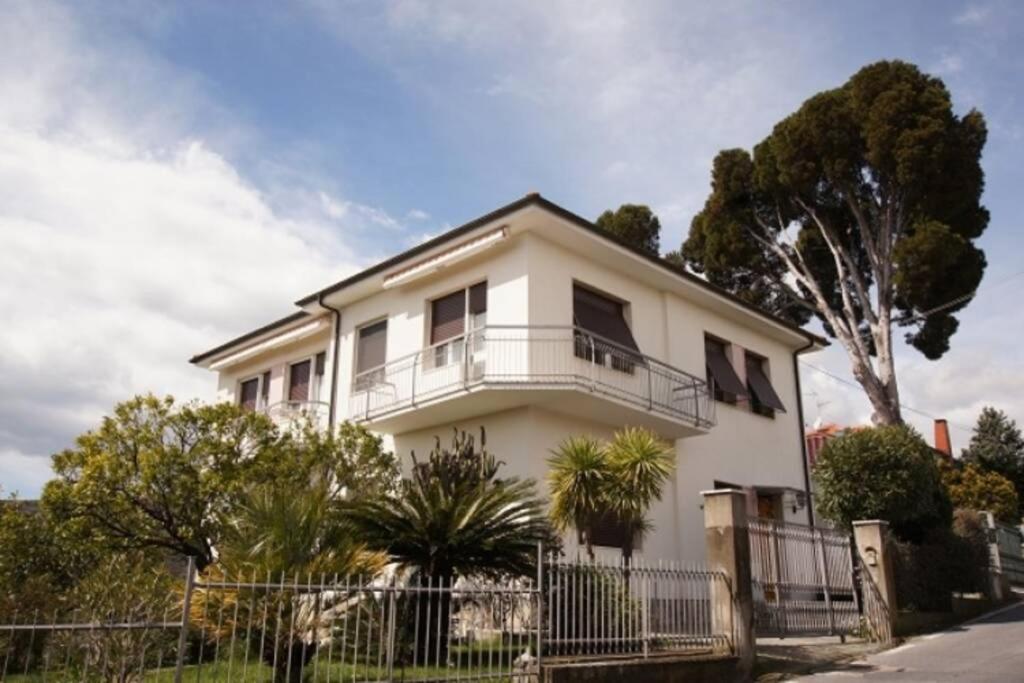 Casa Belvedere Diano Castello Kültér fotó